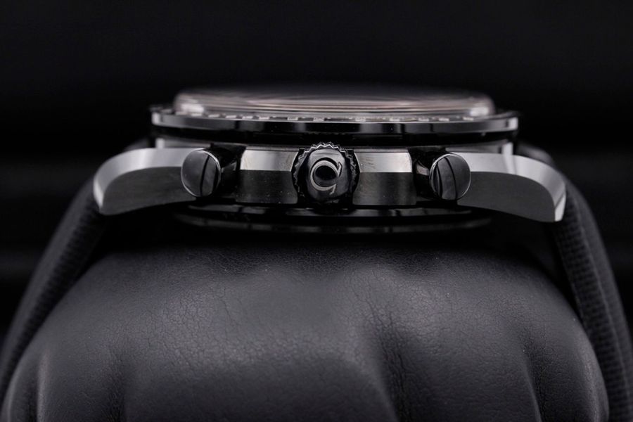 Omega Speedmaster Dark Side of the Moon 311.92.44.51.01.003